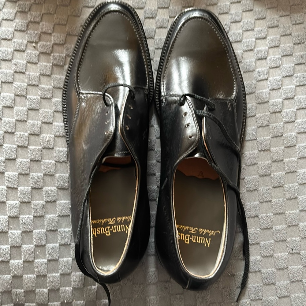Nunn-Bush men dress shoes